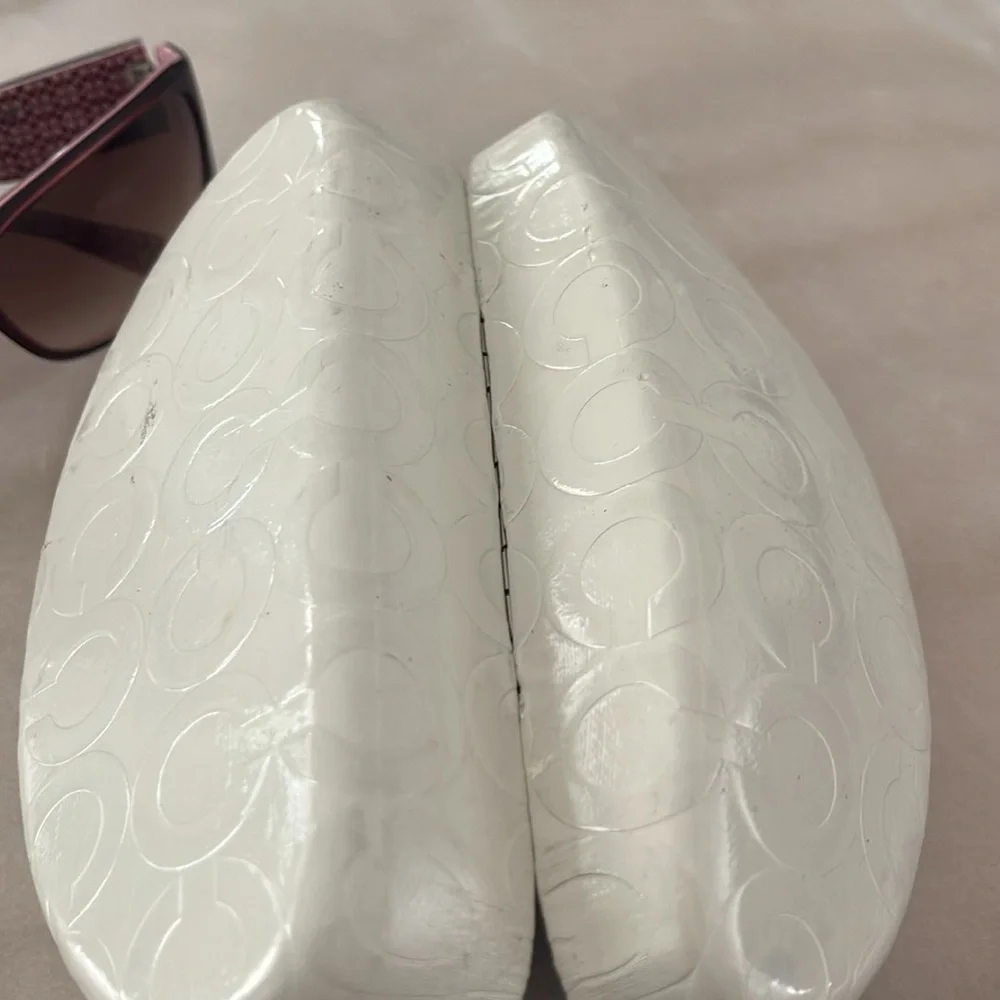 Sunglasses - Picture 6 of 6